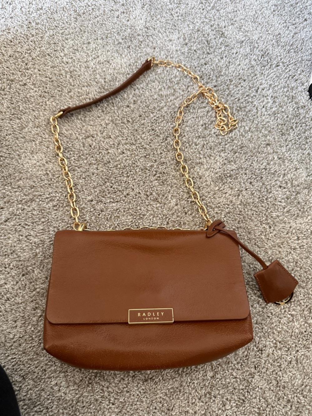RADLEY LONDON Brown Pebbled Leather Crossbody Bag with Gold Chain